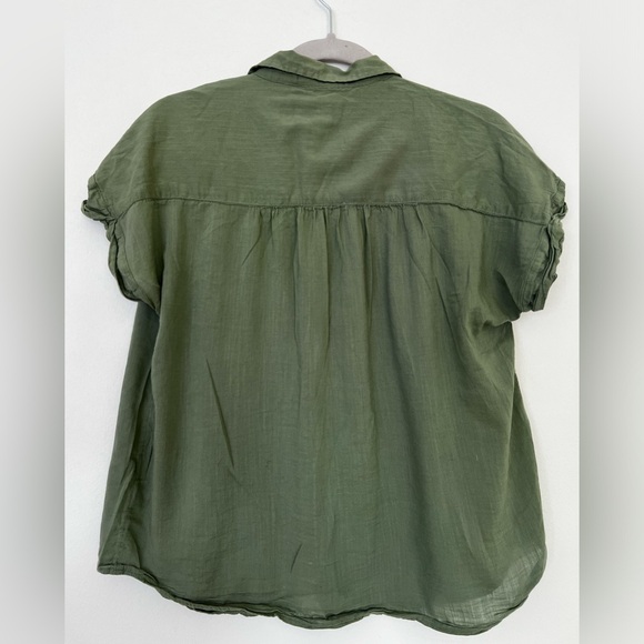 Gap olive button down shirt - Picture 3 of 5